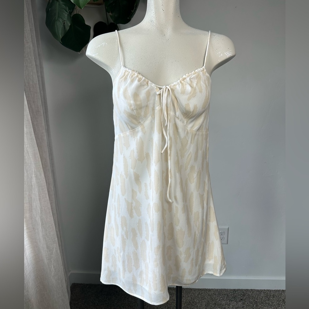 🆕 NWT Skylar + Madison Mini Dress M – Ivory Leopard Print